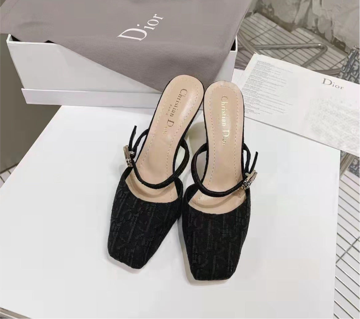 New woman Dior slip on shoes